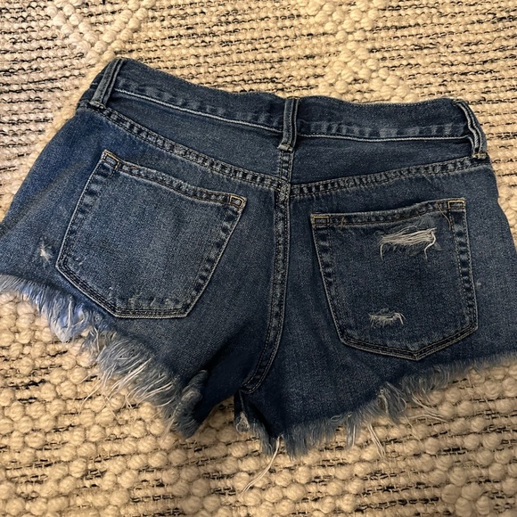 Distressed Free People Jean shorts - Picture 4 of 4